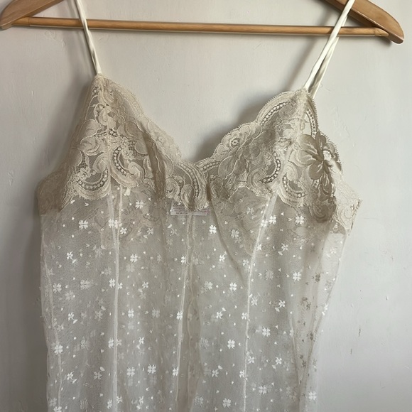 •| vintage lace romper - Picture 4 of 9